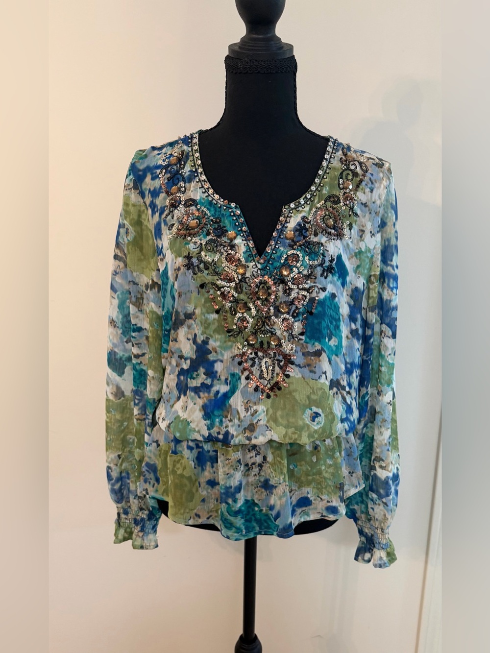 Mushka by Sienna Rose Beaded V-Neck Blue & Green Floral Printed Women's Blouse M